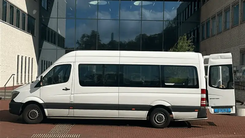 Rolstoelbus voor vervoer vanuit Wassenaar